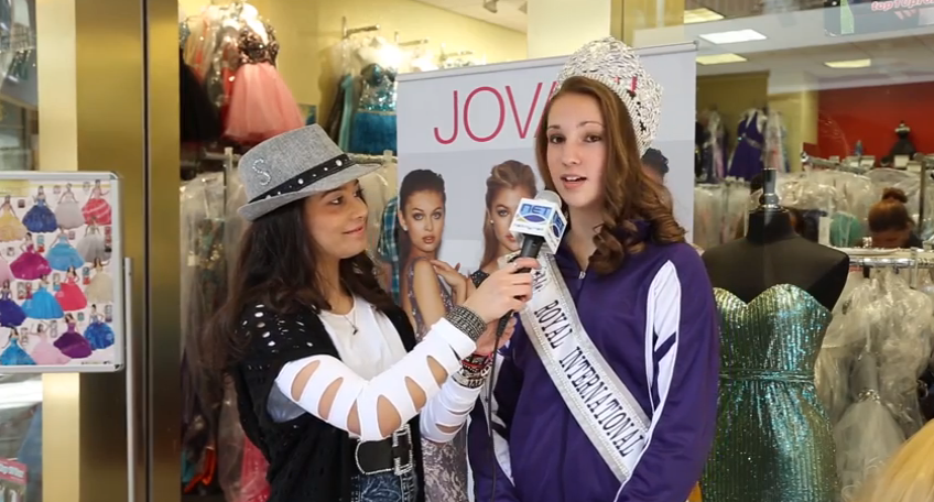 Stephanie Marie Hanvey with Royal International Miss Preteen 2014 ...