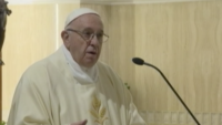Pope In Santa Marta: The ‘Disease Of Consumerism’ Goes Against Generosity