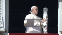Pope Joins “Candles For Peace In Syria”