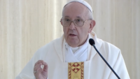 Pope: Migrants Seeking New Life End Up Instead in ‘Hell’ of Detention