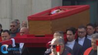 Prayer, Pilgrims Accompany Pope Francis’ Body to St. Peter’s Basilica