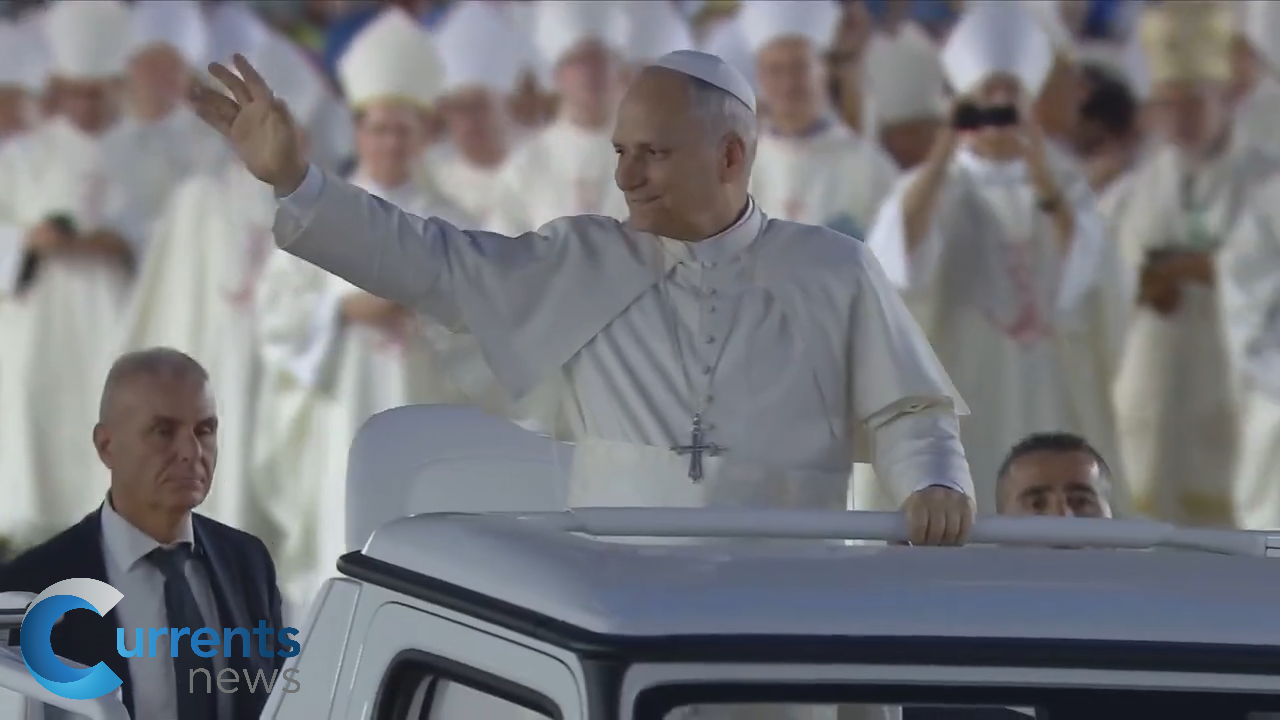 Pope Leo XIV Makes Appearance at Opening Mass of Jubilee of Youth